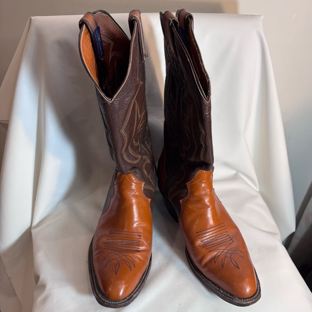 THE SANDERS Sz 10D Two Toned Leather Cowboy Boots Hancrafted in Mexico